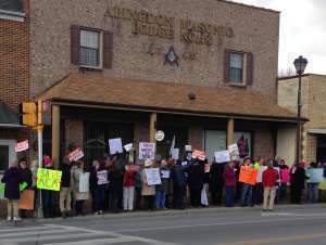 Virginia Organizing leaders in Abingdon rallied to support health care for all.