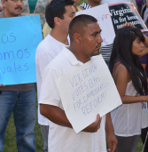 Illinois Democrat makes immigration pitch in Virginia